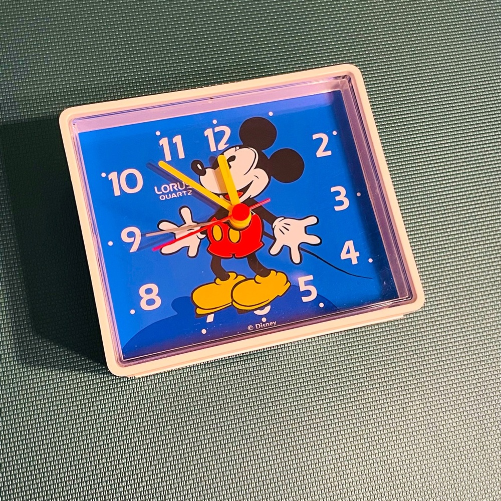 Mint Condition vintage Lorus Mickey Mouse Desk Top Alarm Clock